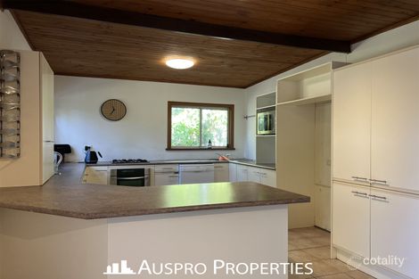 Property photo of 20 Lindenthal Road Park Ridge QLD 4125