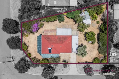 18 Clint Way, Calista, WA 6167