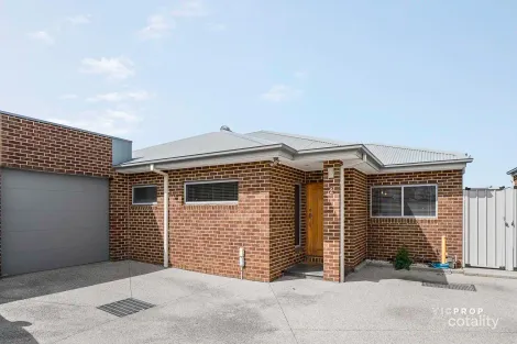 Property photo of 2/64 Ivanhoe Avenue St Albans VIC 3021