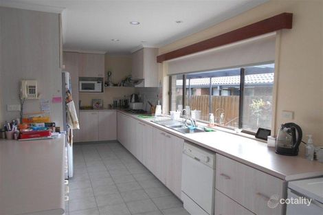 Property photo of 73 Fonteyn Drive Wantirna South VIC 3152