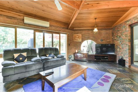 Property photo of 4 Anembo Court Werribee VIC 3030