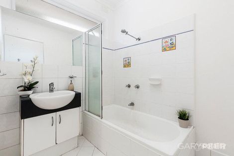 Property photo of 5/29-31 Toolambool Road Carnegie VIC 3163