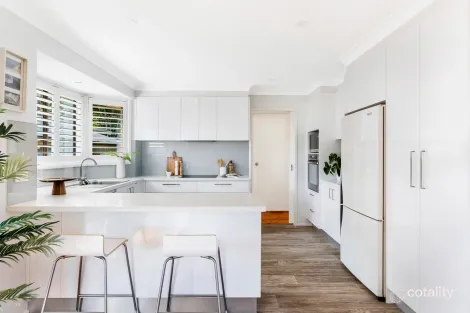 Property photo of 20 Soudan Street Thirroul NSW 2515