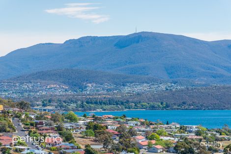Property photo of 30 Katrina Court Lindisfarne TAS 7015