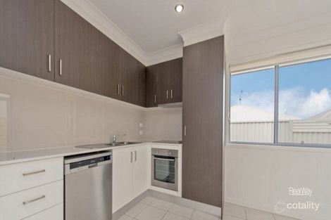 Property photo of 35 Cinnamon Drive Glenvale QLD 4350