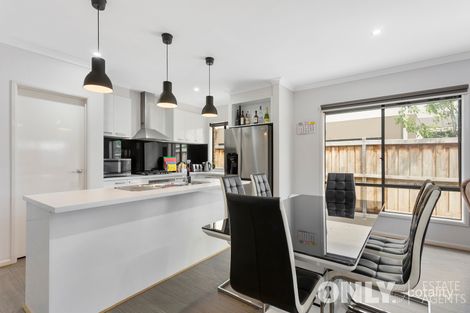 Property photo of 14 Elmtree Crescent Clyde North VIC 3978