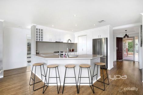 Property photo of 15 Hanke Place Sunbury VIC 3429