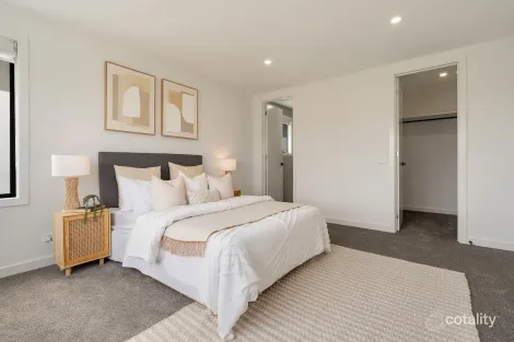 Property photo of 6 Carramar Way Greenvale VIC 3059