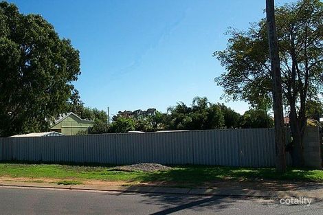 209 Second St, Wonthella, WA 6530