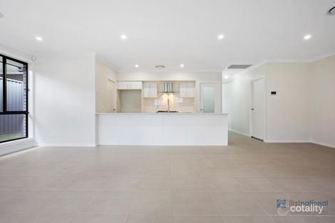 4 Agnes Pl, Thirlmere, NSW 2572