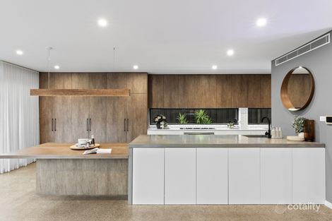 Property photo of 12 Kingsbarn Street Colebee NSW 2761