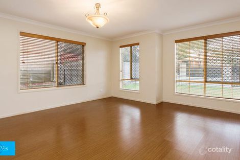 Property photo of 4 Daylilly Place Springfield Lakes QLD 4300