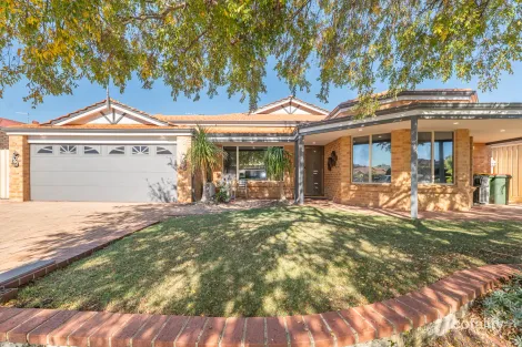 15 Frampton Cres, Canning Vale, WA 6155