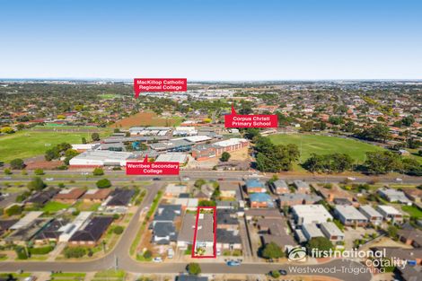 Property photo of 2/2 Trinca Court Werribee VIC 3030