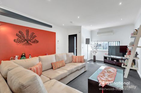 Property photo of 2/2 Trinca Court Werribee VIC 3030