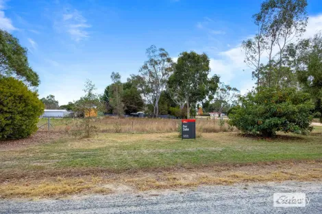 Degraves St, Elmhurst, VIC 3469