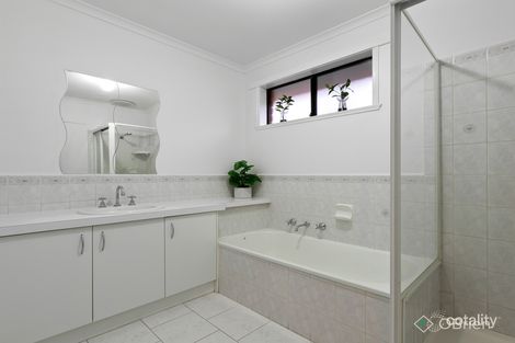 Property photo of 1 Sue Place Carrum Downs VIC 3201
