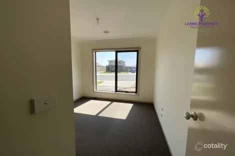 Property photo of 1/6 Equine Court Tarneit VIC 3029