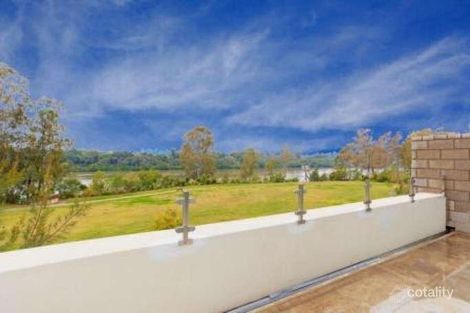 Property photo of 20 Condamine Drive Sinnamon Park QLD 4073