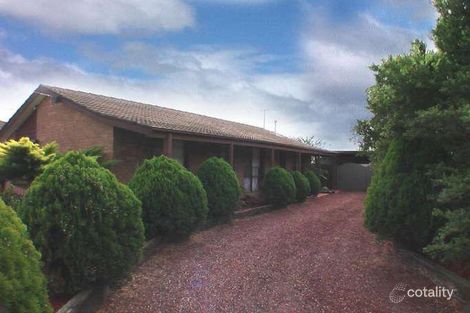 Property photo of 10 Bower Drive Werribee VIC 3030