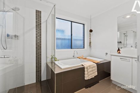 Property photo of 2 Tranquil Court Langwarrin VIC 3910