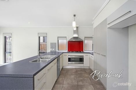Property photo of 42 Grazier Circuit Pemulwuy NSW 2145