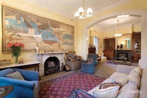 Property photo of 2 Gellibrand Street Kew VIC 3101