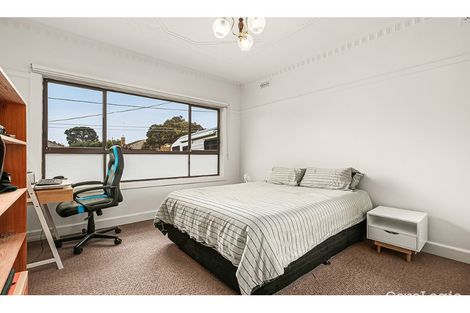 Property photo of 18 Grandview Avenue Pascoe Vale South VIC 3044