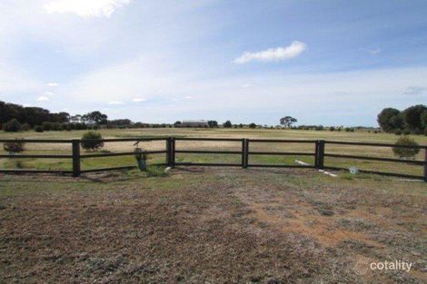 53 Government Rd, Warracknabeal, VIC 3393