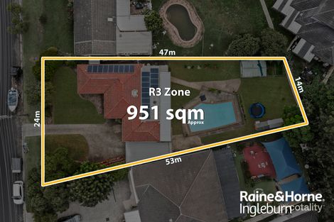 Property photo of 16 Chesham Parade Glenfield NSW 2167