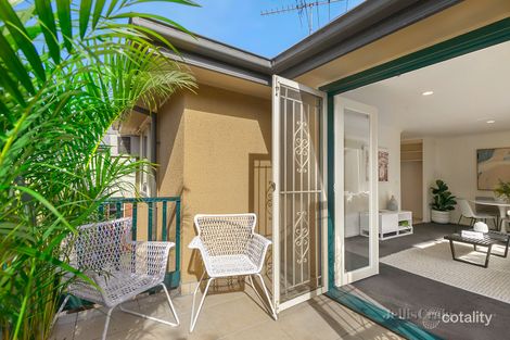 Property photo of 3 Hardwick Lane Kensington VIC 3031