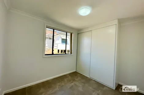 Property photo of 4 Bailey Parade Peakhurst NSW 2210