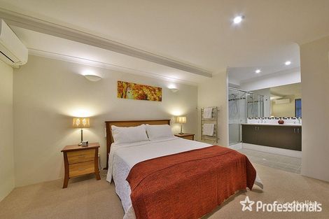 Property photo of 19 Hennessy Drive Ashby WA 6065