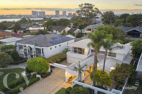 Property photo of 32 Edgewater Road Salter Point WA 6152