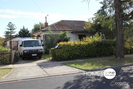 Property photo of 3 Oberon Avenue St Albans VIC 3021