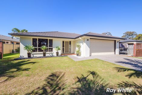33 Reeders St, Sandstone Point, QLD 4511
