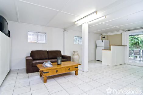 Property photo of 6 Chaplin Street Stafford Heights QLD 4053