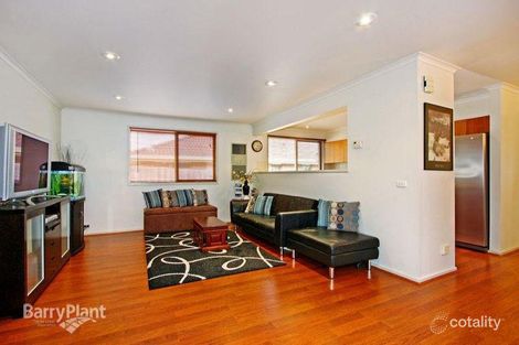 Property photo of 5 Ceduna Close Wantirna South VIC 3152