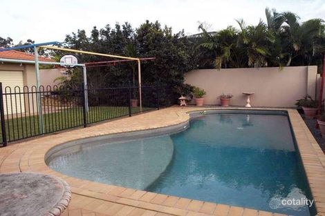 Property photo of 2 Midhurst Court Arundel QLD 4214