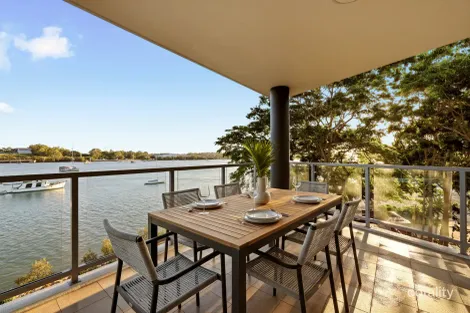1305/118 Parkside Cct, Hamilton, QLD 4007