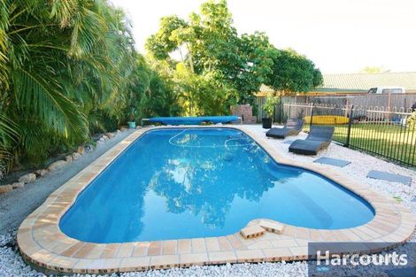 8 Tuna Ct, Sandstone Point, QLD 4511
