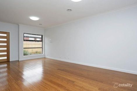 Property photo of 2/206 Power Road Doveton VIC 3177