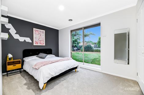 Property photo of 6 St Cloud Court Cranbourne North VIC 3977