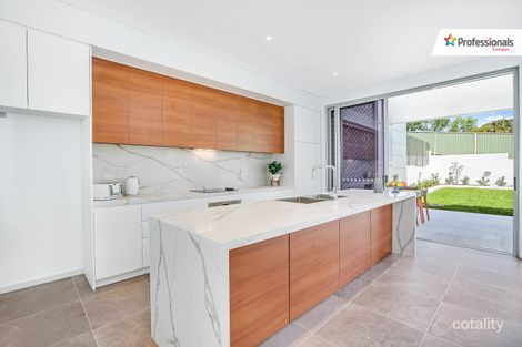 Property photo of 12 Dobson Crescent Dundas Valley NSW 2117