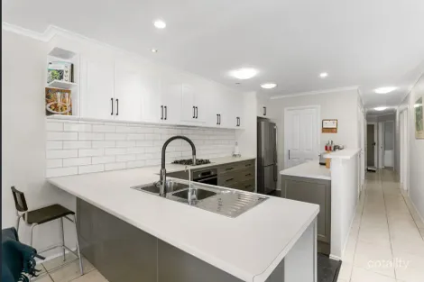 Property photo of 2/51 Jacaranda Drive Bongaree QLD 4507