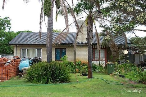 18 Towning St, Embleton, WA 6062