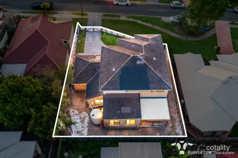 Property photo of 30 Lloyd Bird Crescent Springfield Lakes QLD 4300