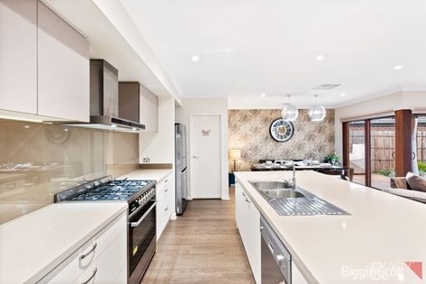 Property photo of 8 Hartney Avenue Mickleham VIC 3064