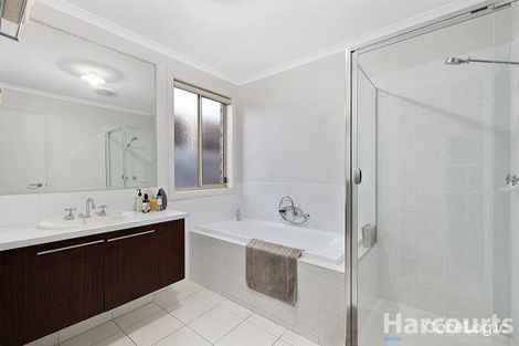 Property photo of 7 Kestrel Road South Morang VIC 3752