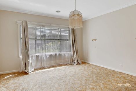 Property photo of 8 Liston Avenue Reservoir VIC 3073